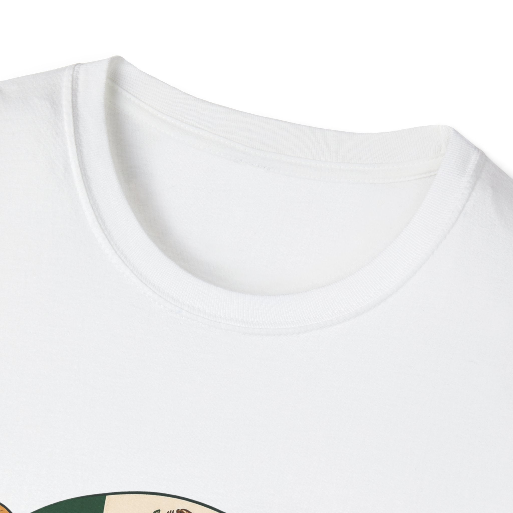 Si Se Puede Mexican Soccer Crest T-Shirt | Eagle, Sombrero, Football, Flag