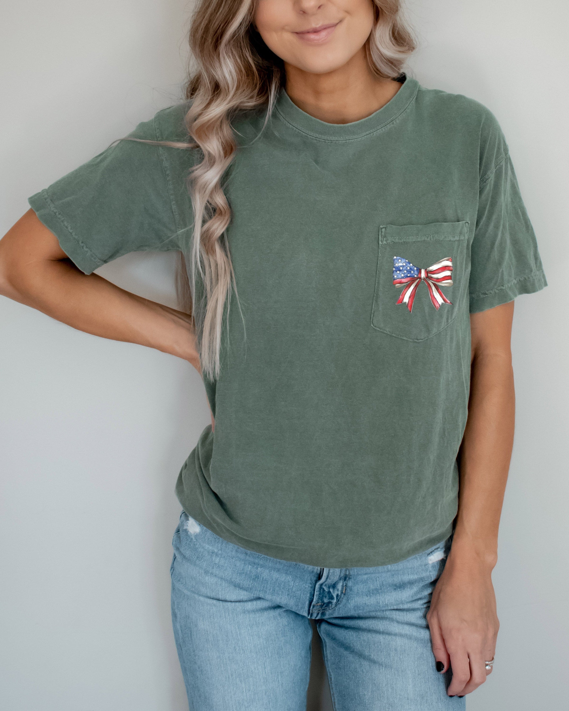 American Flag USA Ribbon Comfort Colors Pocket T-Shirt – Independence Day & Memorial Day Patriotic Tee